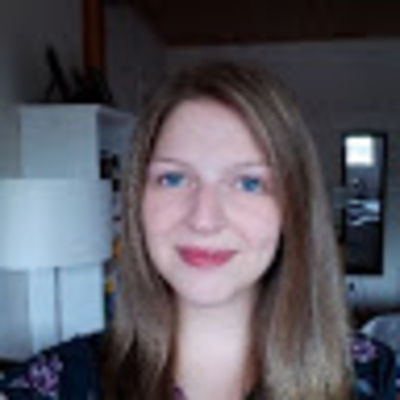 Meet your Posher, Karine - Picture 1 of 1